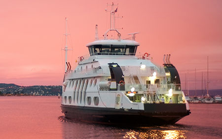 Montenegro Ferry Port i Bar